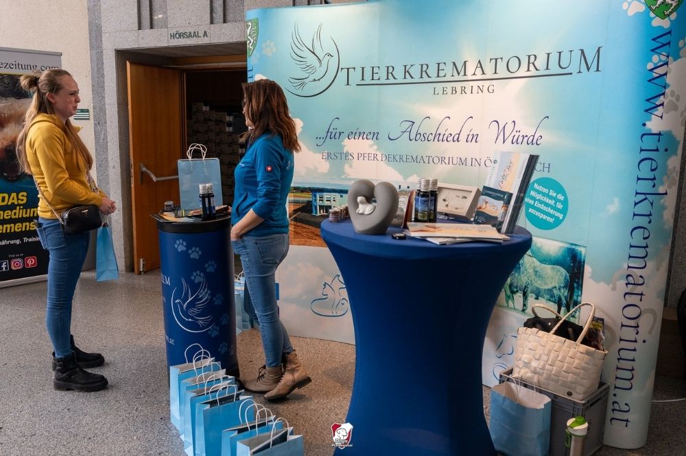 Manuela vom Tierkrematorium Lebring am 11. Hundetrainerkongress Dogs Professional 2025.